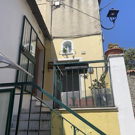 첼레리구레 Casa Graziella B&B 외부 사진