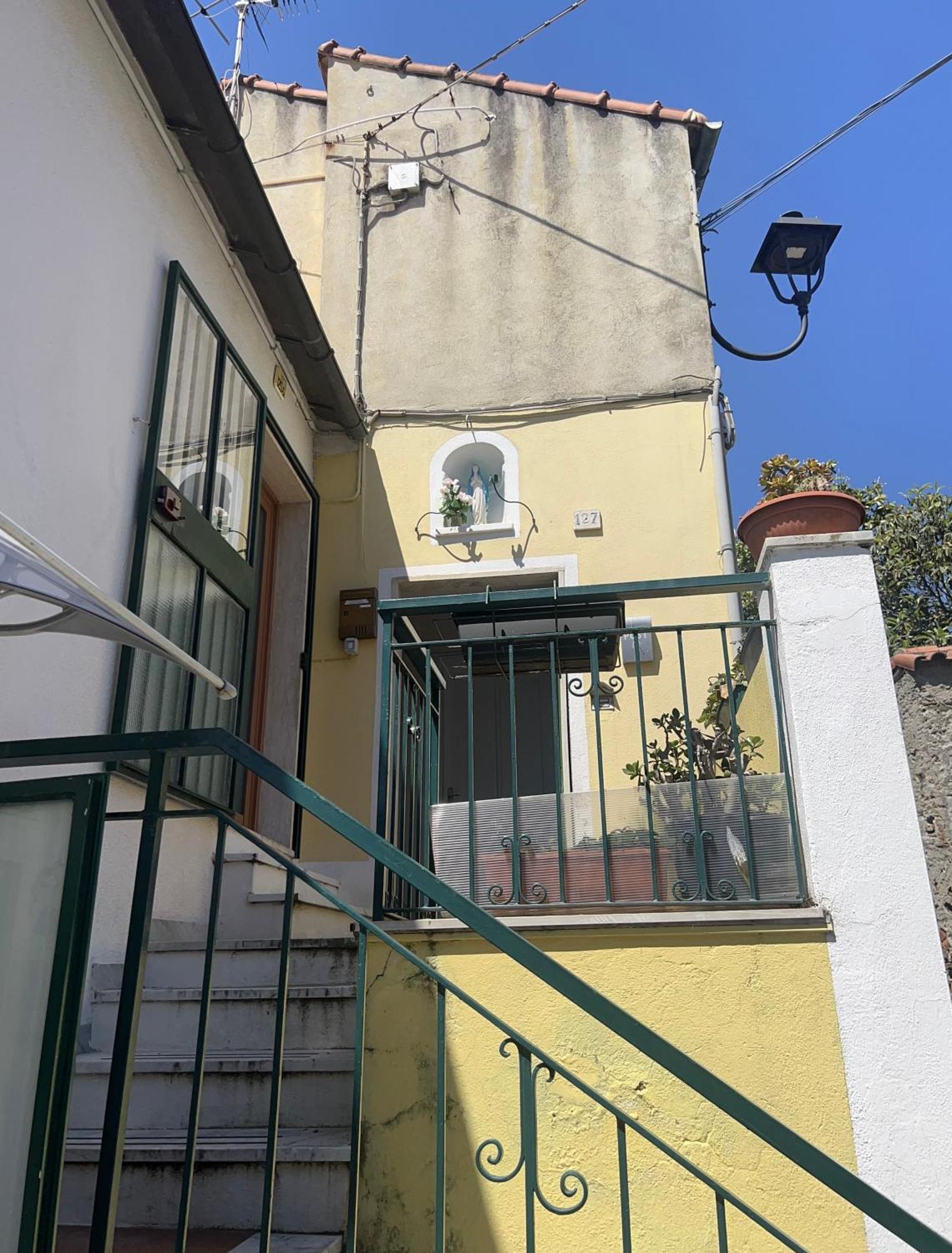 첼레리구레 Casa Graziella B&B 외부 사진